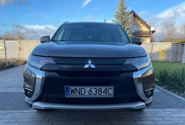 Mitsubishi Outlander cena 79000 przebieg: 98500, rok produkcji 2016 z Lubień Kujawski małe 301